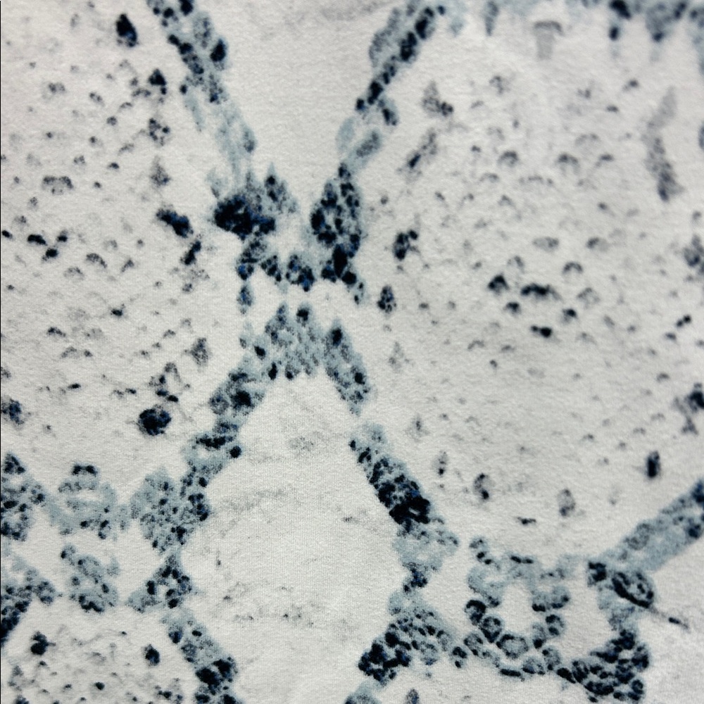 Varley White and Gray Snake Print Leggings - Picture 5 of 5